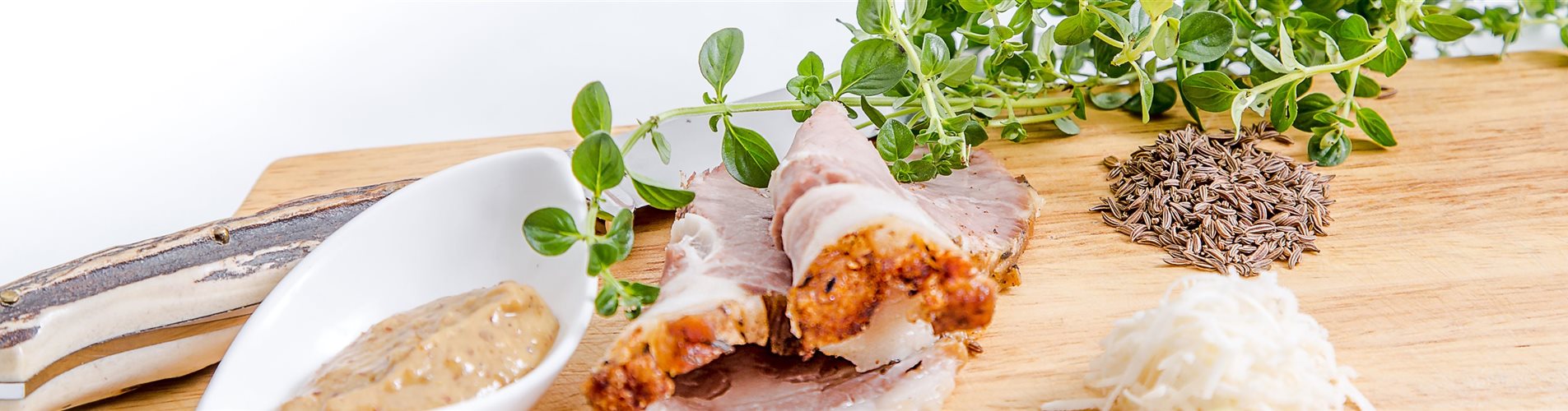 Kaltes Jausenbratl mit kümmel Thymian