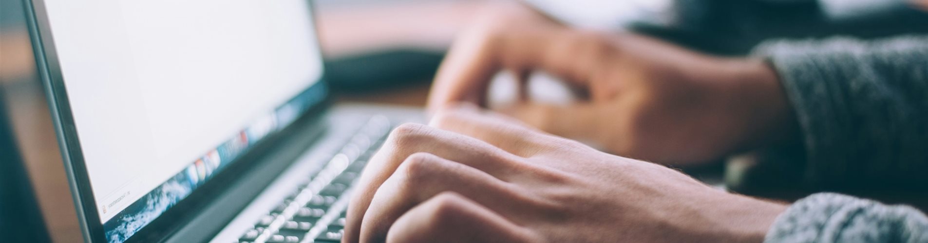 glenn-carstens-peters-npxXWgQ33ZQ-unsplash-0-852-4075-1312