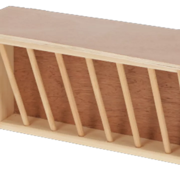 Heuraufe mit Sitzbrett