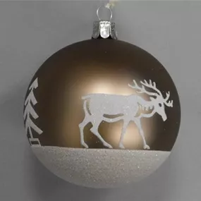 Glaskugel Baum und Hirsch