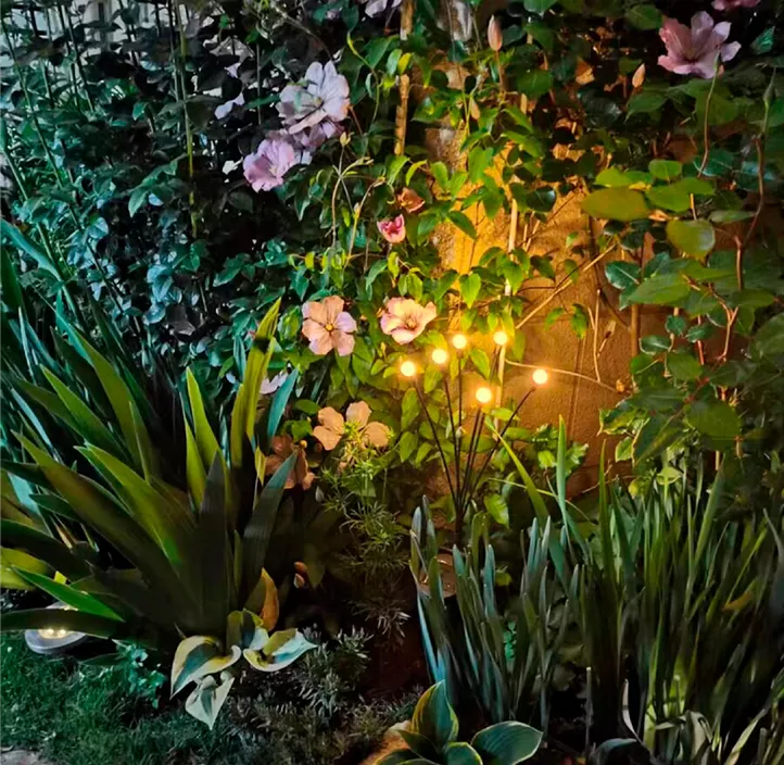 Solar bewegliche Kugeln auf Stab, 6 LED