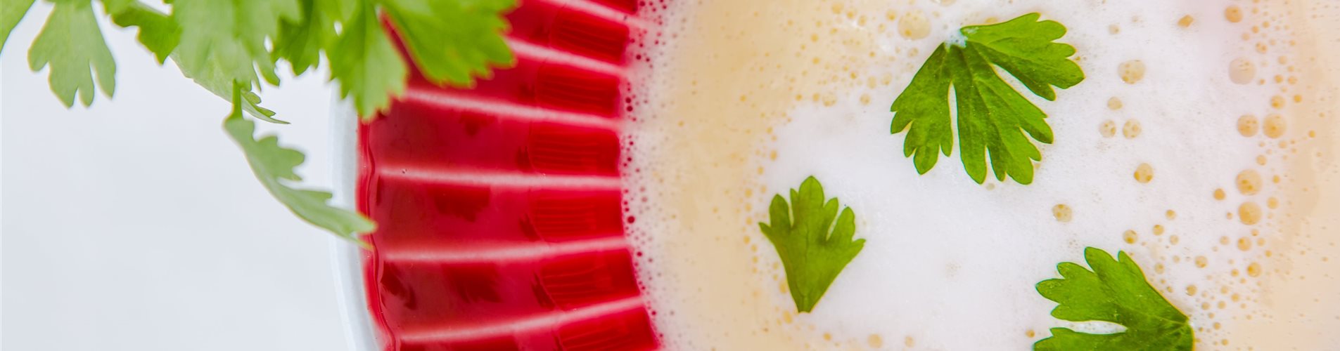 Selleriesuppe mit Schnittsellerie