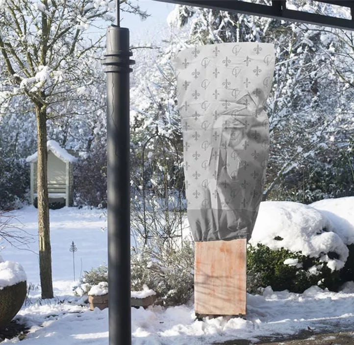 Winter Mega Vlieshaube Lilie