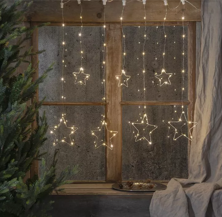 LED Lichtervorhang mit Sternen, 84 LEDs