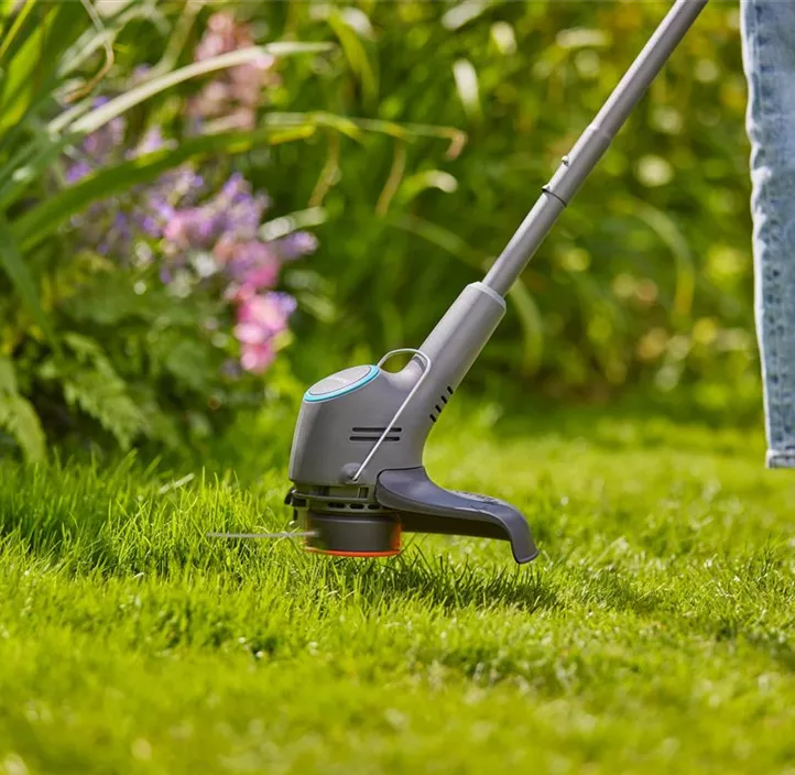 Akku-Trimmer EasyTrim 25/18V P4A Ready-To-Use Set