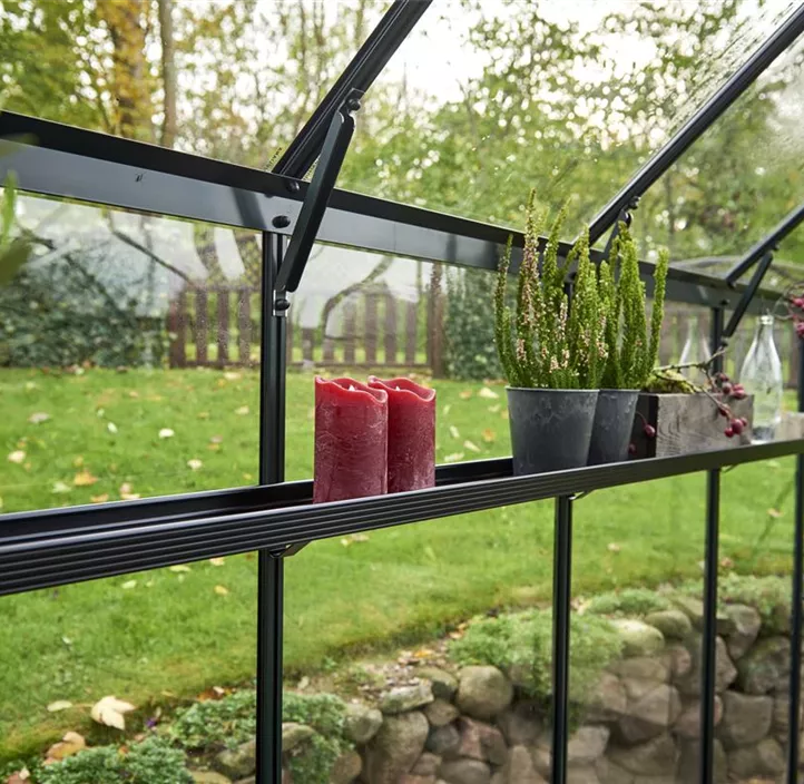 3 Sektionen, 213 x 15 x 2,5 cm