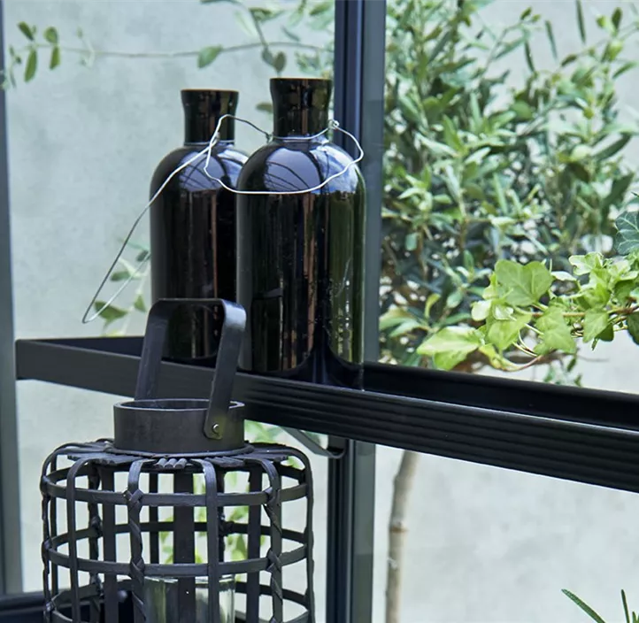 3 Sektionen, 213 x 15 x 2,5 cm