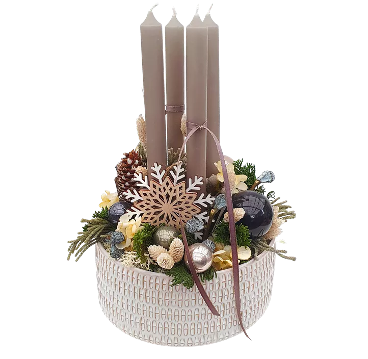 Adventgesteck mit 4 Stabkerzen