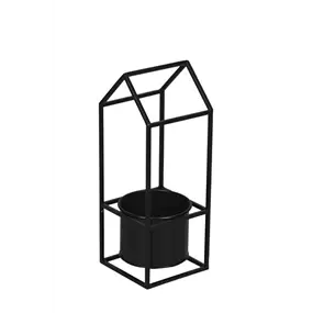 Metall-Haus mit Topf