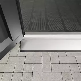 Bodenrampe 1fl. Innen / Außen